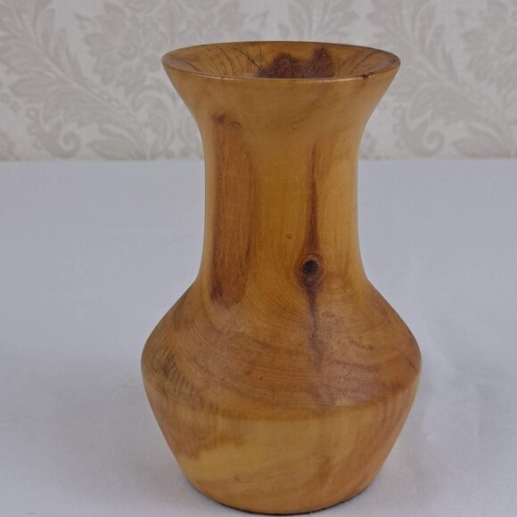 Handcarved Wooden Vase Protective Felt on Bottom - Picture 3 of 6